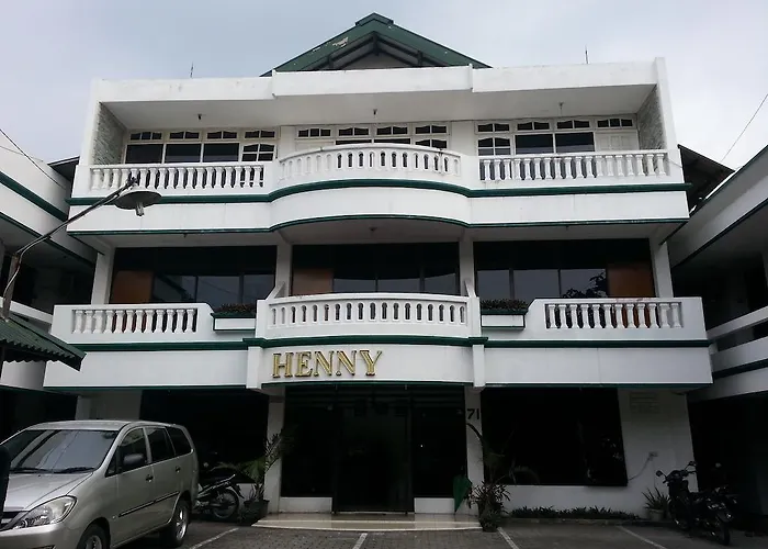 Henny Executive Homestay